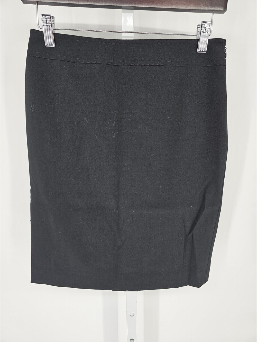 Elie Tahari Womens Sz 4 Knee Length Pencil Skirt Classic Solid Black